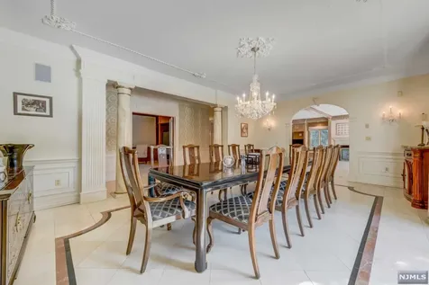 123 Chestnut Ridge Road Saddle River NJ 07458