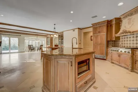123 Chestnut Ridge Road Saddle River NJ 07458