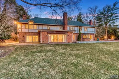 123 Chestnut Ridge Road Saddle River NJ 07458