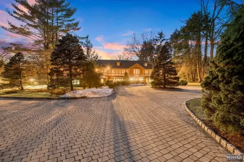 123 Chestnut Ridge Road Saddle River NJ 07458