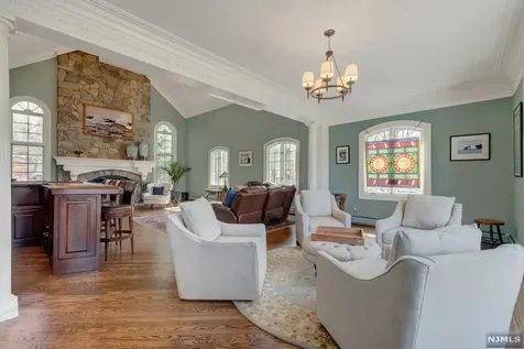 6 Walsh Drive Mahwah NJ 07430