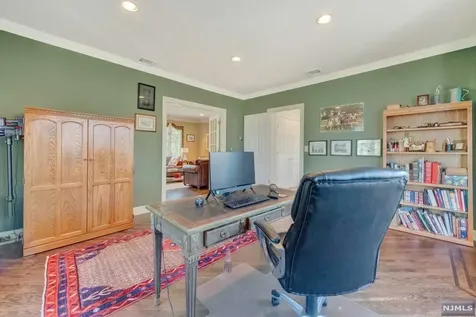 6 Walsh Drive Mahwah NJ 07430