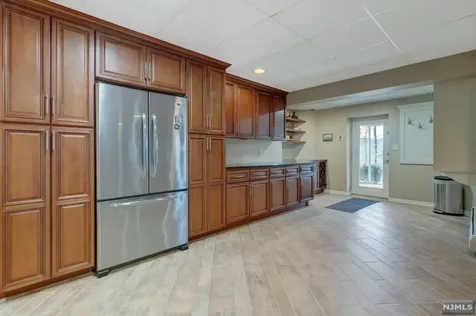 6 Walsh Drive Mahwah NJ 07430