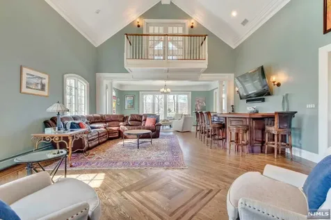 6 Walsh Drive Mahwah NJ 07430