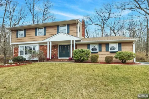 51 Dewey Drive Ringwood NJ 07456
