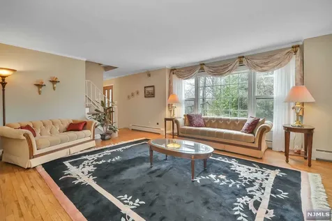 51 Dewey Drive Ringwood NJ 07456