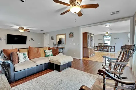 247 South Street Saddle Brook NJ 07663