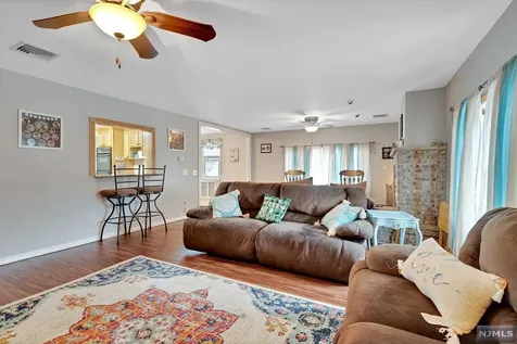 247 South Street Saddle Brook NJ 07663