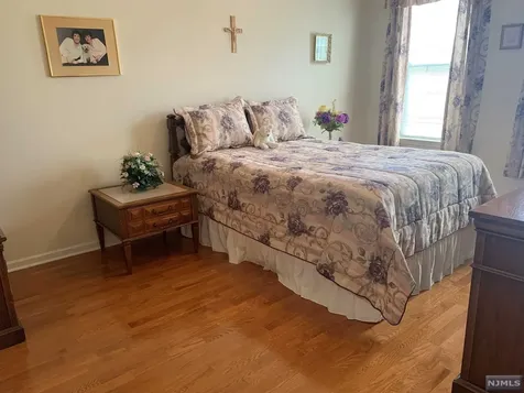 3104 Cory Lane Elmwood Park NJ 07407