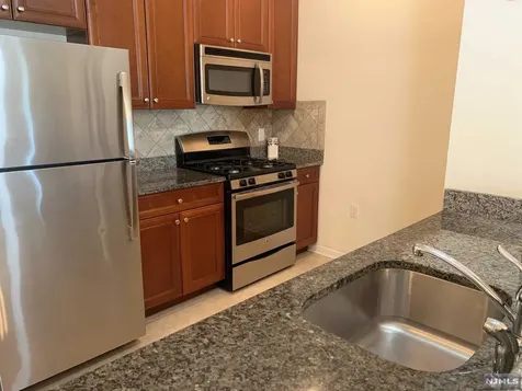 3104 Cory Lane Elmwood Park NJ 07407