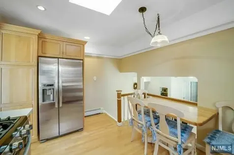 30 Jay Street Roxbury Township NJ 07876