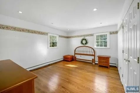30 Jay Street Roxbury Township NJ 07876