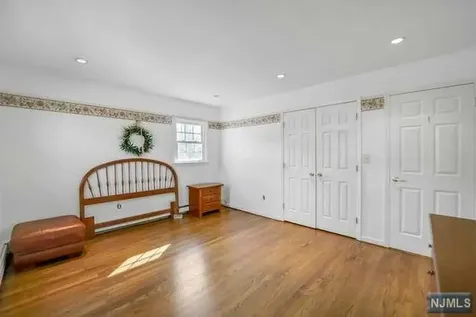 30 Jay Street Roxbury Township NJ 07876