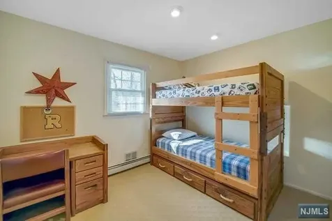 30 Jay Street Roxbury Township NJ 07876