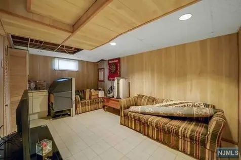 30 Jay Street Roxbury Township NJ 07876