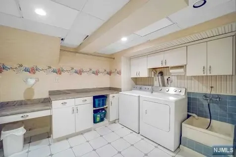 30 Jay Street Roxbury Township NJ 07876