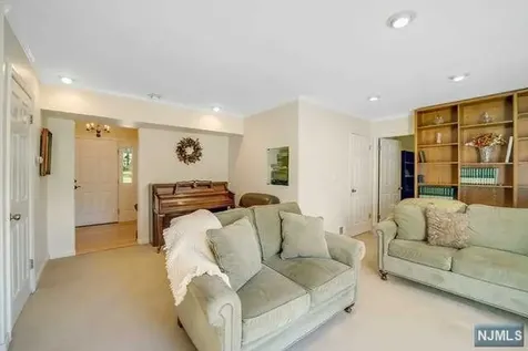 30 Jay Street Roxbury Township NJ 07876
