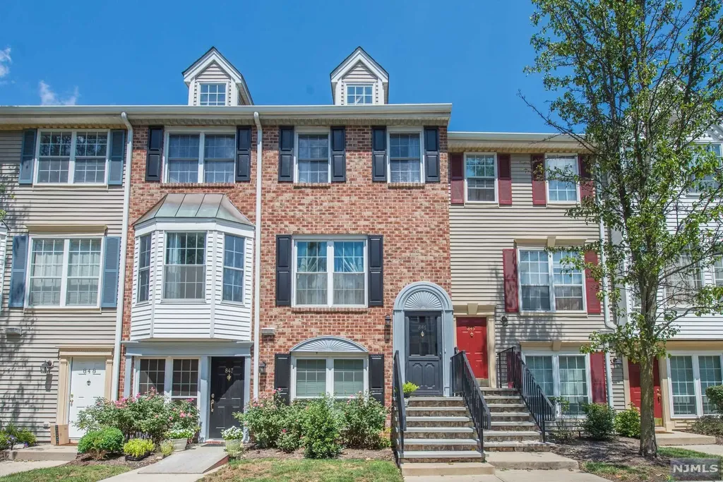 846 Juniper Way Mahwah NJ 07430