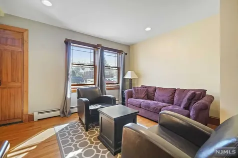 20 Wilcox Street Dumont NJ 07628