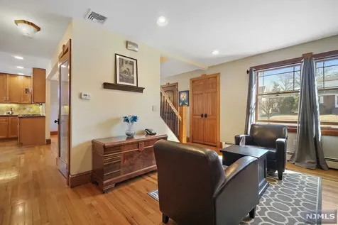20 Wilcox Street Dumont NJ 07628