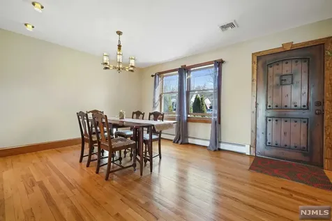 20 Wilcox Street Dumont NJ 07628