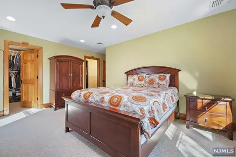20 Wilcox Street Dumont NJ 07628