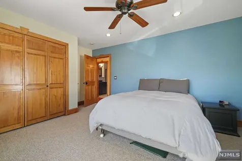 20 Wilcox Street Dumont NJ 07628