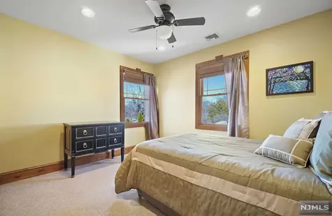 20 Wilcox Street Dumont NJ 07628