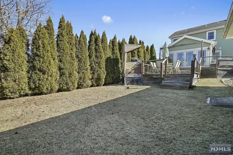 20 Wilcox Street Dumont NJ 07628