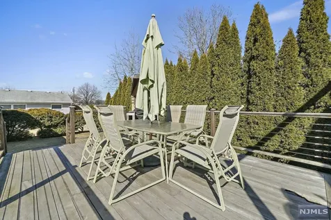 20 Wilcox Street Dumont NJ 07628