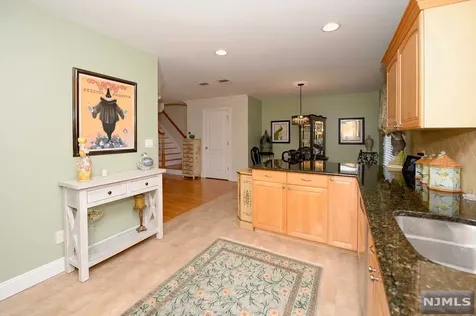 6 Skymark Court Upper Saddle River NJ 07458