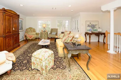 6 Skymark Court Upper Saddle River NJ 07458