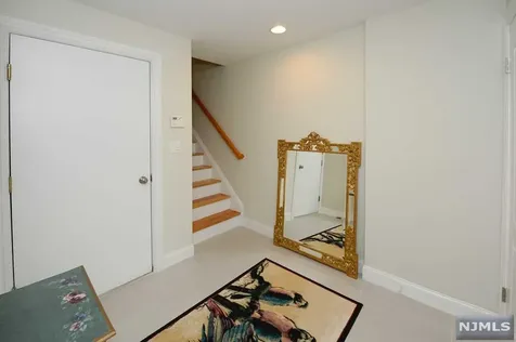 6 Skymark Court Upper Saddle River NJ 07458