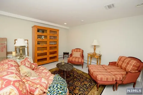 6 Skymark Court Upper Saddle River NJ 07458