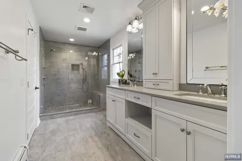 122 Brookview Drive Woodcliff Lake NJ 07677