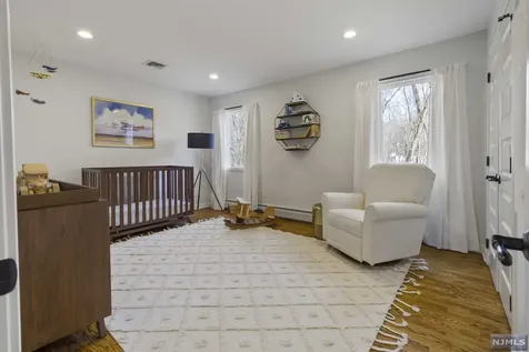 122 Brookview Drive Woodcliff Lake NJ 07677