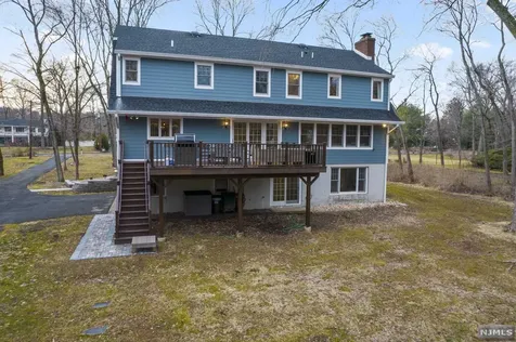 122 Brookview Drive Woodcliff Lake NJ 07677