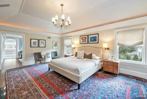 400 Hollywood Avenue Ho-ho-kus NJ 07423