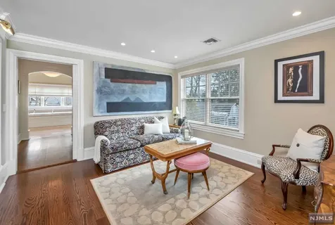 400 Hollywood Avenue Ho-ho-kus NJ 07423