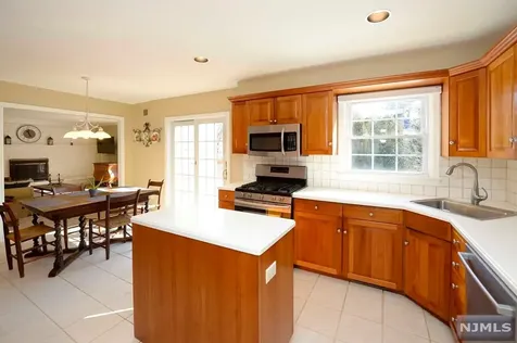 14 Cobblestone Lane Ramsey NJ 07446