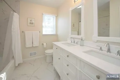 14 Cobblestone Lane Ramsey NJ 07446