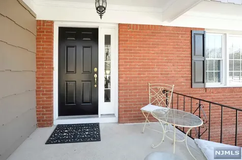 14 Cobblestone Lane Ramsey NJ 07446