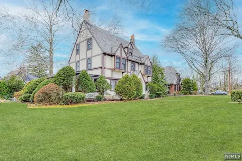 286 Hamilton Avenue Glen Rock NJ 07452
