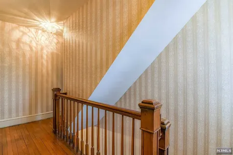 286 Hamilton Avenue Glen Rock NJ 07452