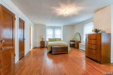286 Hamilton Avenue Glen Rock NJ 07452