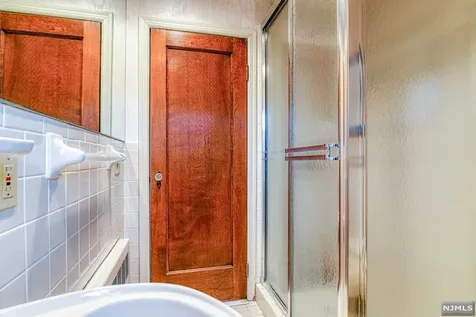 286 Hamilton Avenue Glen Rock NJ 07452