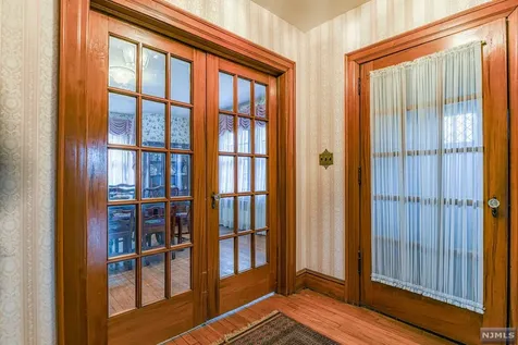 286 Hamilton Avenue Glen Rock NJ 07452