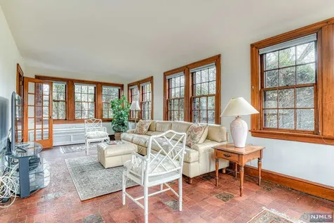 286 Hamilton Avenue Glen Rock NJ 07452