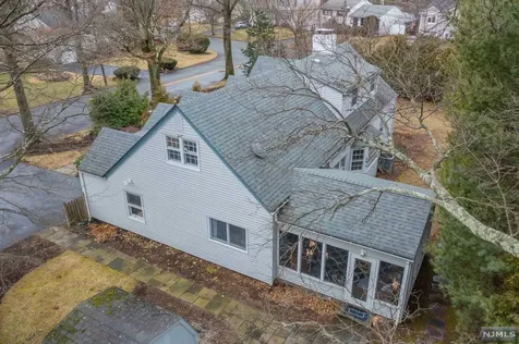 301 Kensington Drive Ridgewood NJ 07450