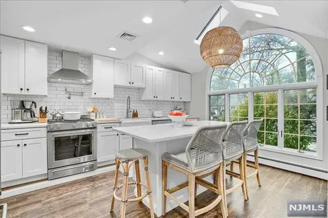 301 Kensington Drive Ridgewood NJ 07450